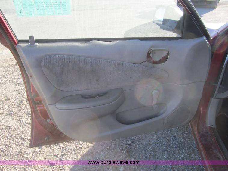 image for item H9451 2002 Toyota Corolla CE