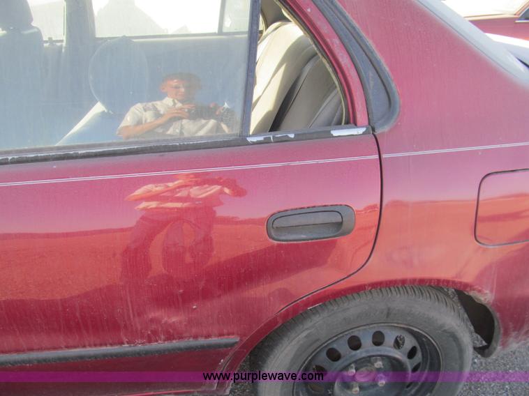 image for item H9451 2002 Toyota Corolla CE