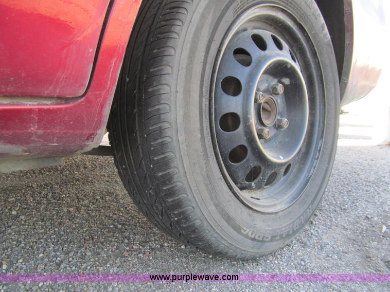 image for item H9451 2002 Toyota Corolla CE