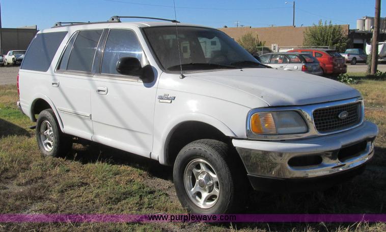 image for item H9452 1997 Ford Expedition Eddie Bauer SUV