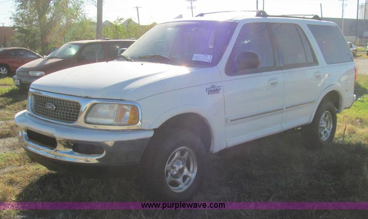 image for item H9452 1997 Ford Expedition Eddie Bauer SUV