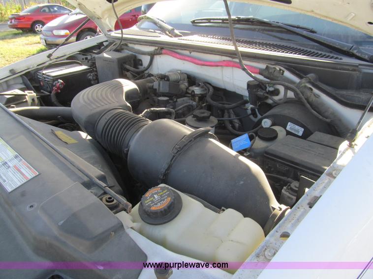 image for item H9452 1997 Ford Expedition Eddie Bauer SUV