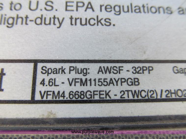 image for item H9452 1997 Ford Expedition Eddie Bauer SUV