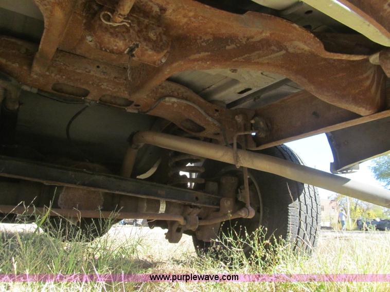 image for item H9452 1997 Ford Expedition Eddie Bauer SUV