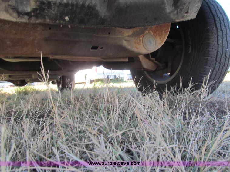 image for item H9452 1997 Ford Expedition Eddie Bauer SUV