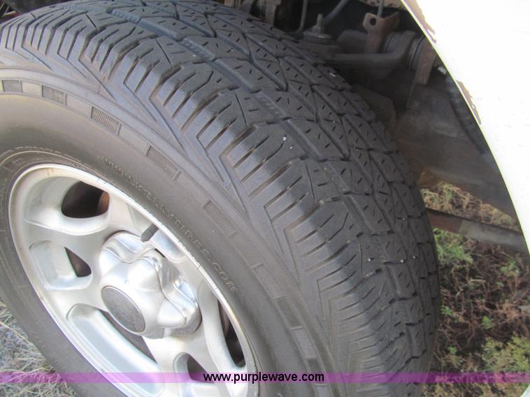 image for item H9452 1997 Ford Expedition Eddie Bauer SUV