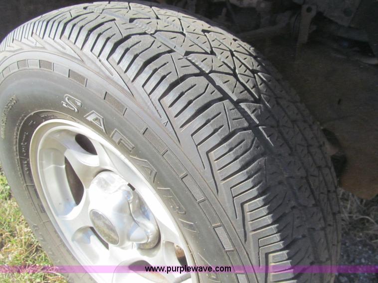 image for item H9452 1997 Ford Expedition Eddie Bauer SUV