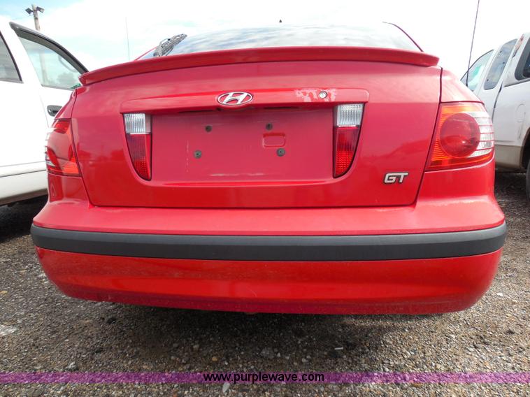 image for item I3471 2004 Hyundai Elantra GT