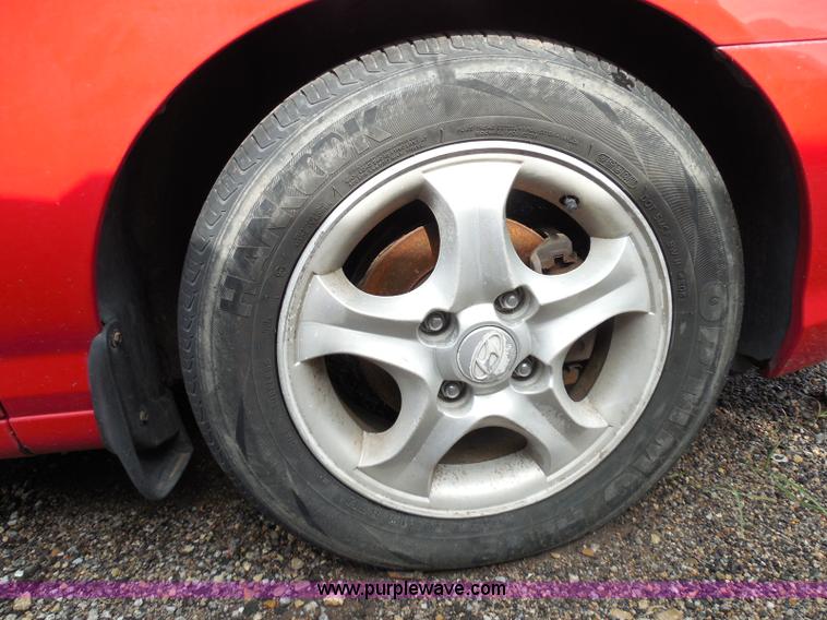 image for item I3471 2004 Hyundai Elantra GT