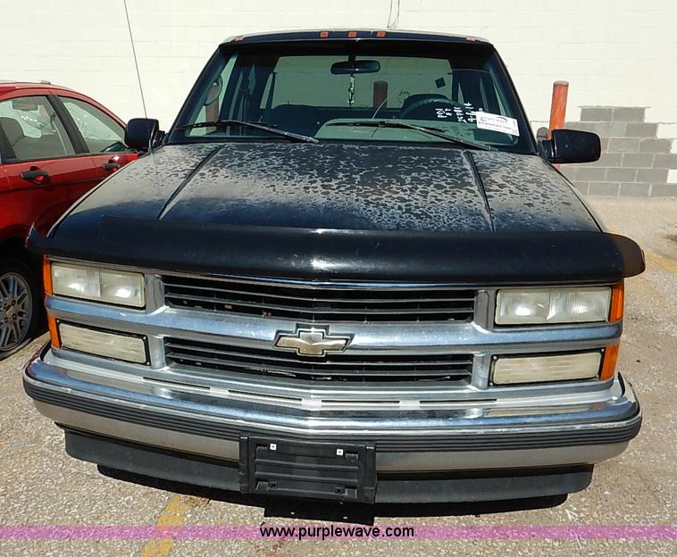 image for item I5358 1995 Chevrolet Silverado 1500 Ext. Cab pickup truck