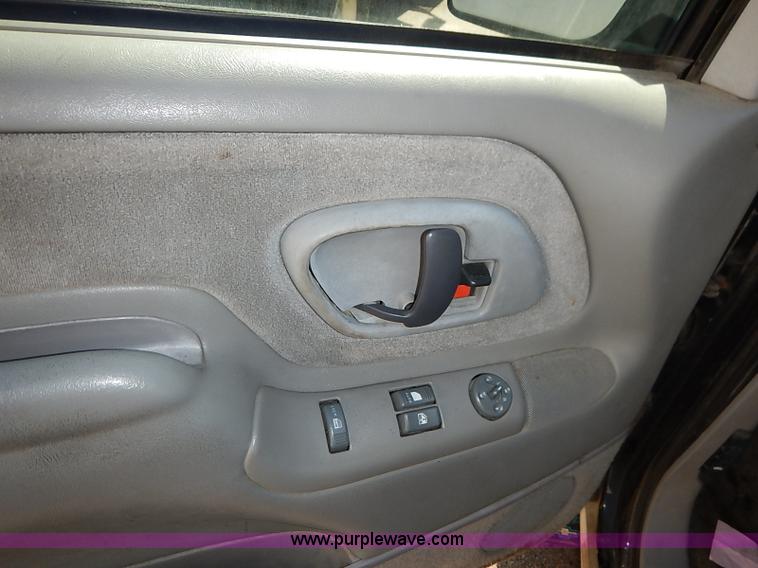 image for item I5358 1995 Chevrolet Silverado 1500 Ext. Cab pickup truck