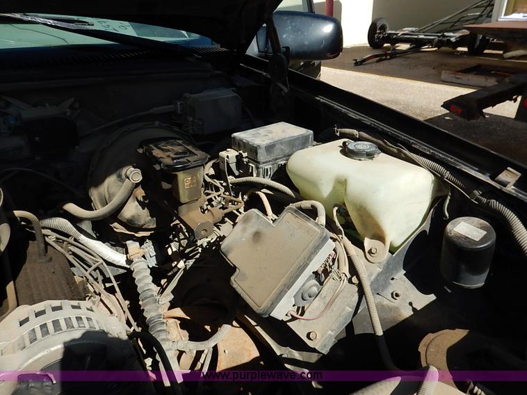 image for item I5358 1995 Chevrolet Silverado 1500 Ext. Cab pickup truck