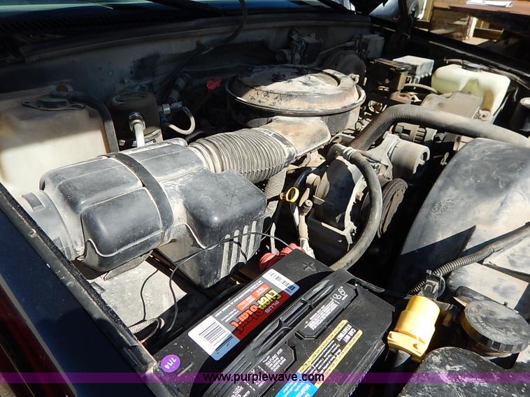 image for item I5358 1995 Chevrolet Silverado 1500 Ext. Cab pickup truck