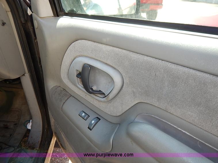 image for item I5358 1995 Chevrolet Silverado 1500 Ext. Cab pickup truck