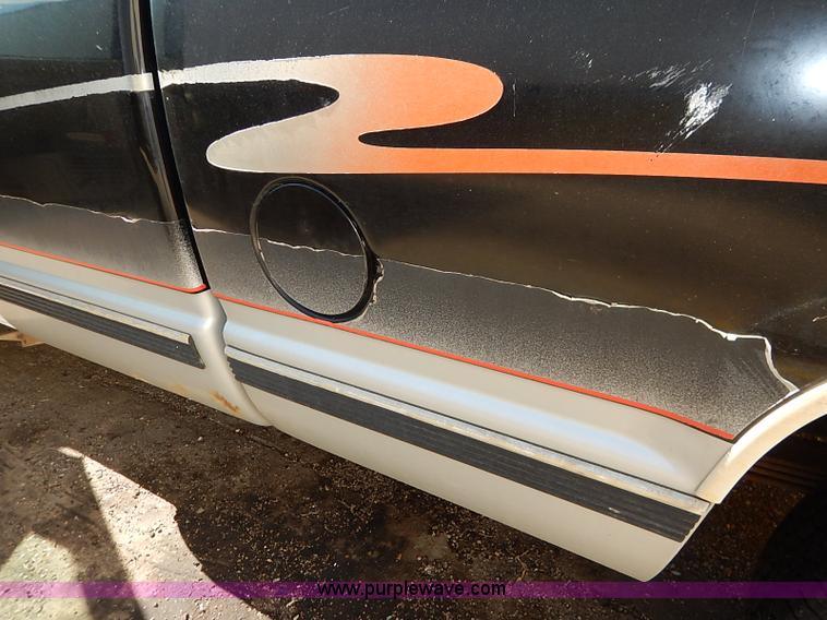 image for item I5358 1995 Chevrolet Silverado 1500 Ext. Cab pickup truck