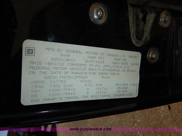 image for item I5358 1995 Chevrolet Silverado 1500 Ext. Cab pickup truck