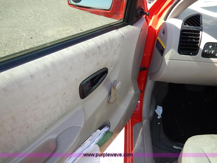 image for item I5359 2004 Hyundai Accent