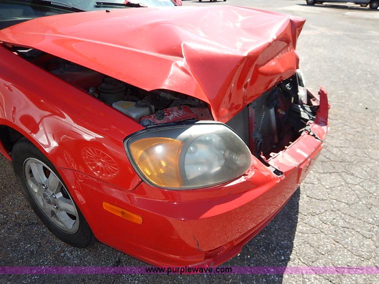 image for item I5359 2004 Hyundai Accent