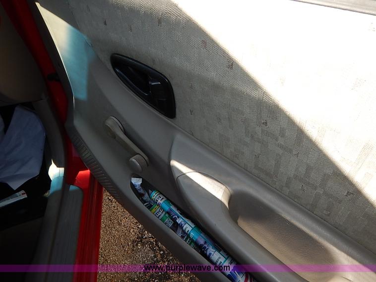 image for item I5359 2004 Hyundai Accent