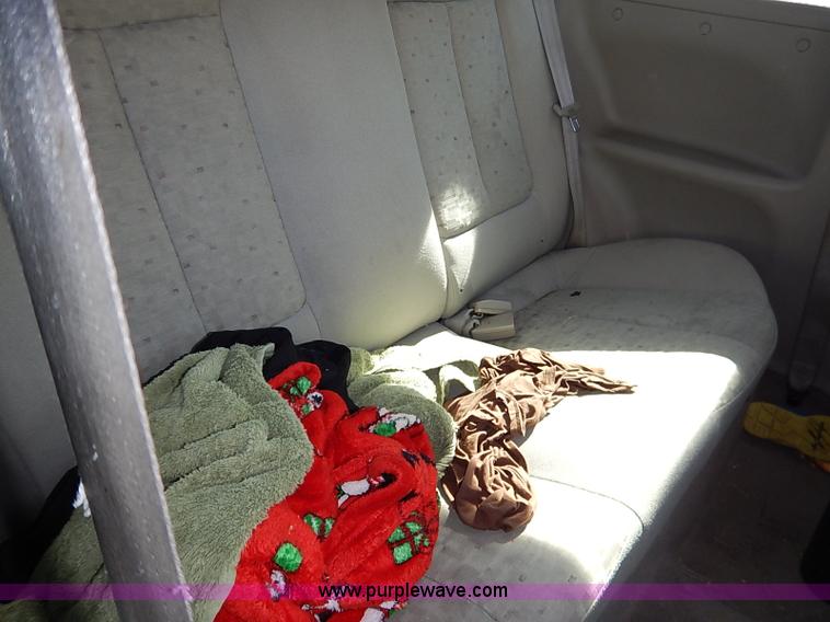 image for item I5359 2004 Hyundai Accent