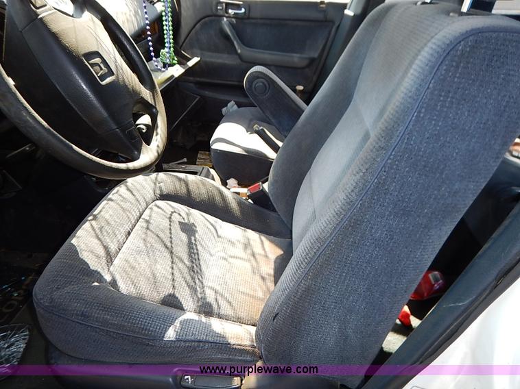 image for item I5362 1992 Honda Accord EX