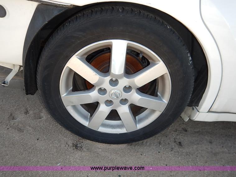 image for item I5364 2005 Nissan Maxima SL