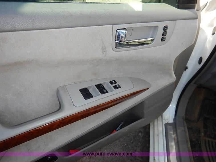 image for item I5364 2005 Nissan Maxima SL