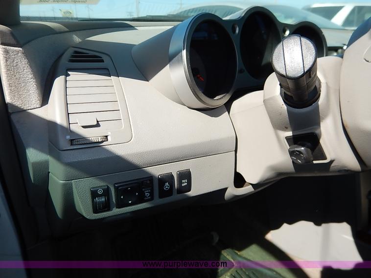 image for item I5364 2005 Nissan Maxima SL