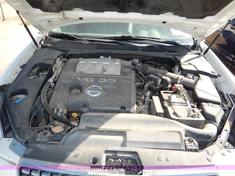 image for item I5364 2005 Nissan Maxima SL