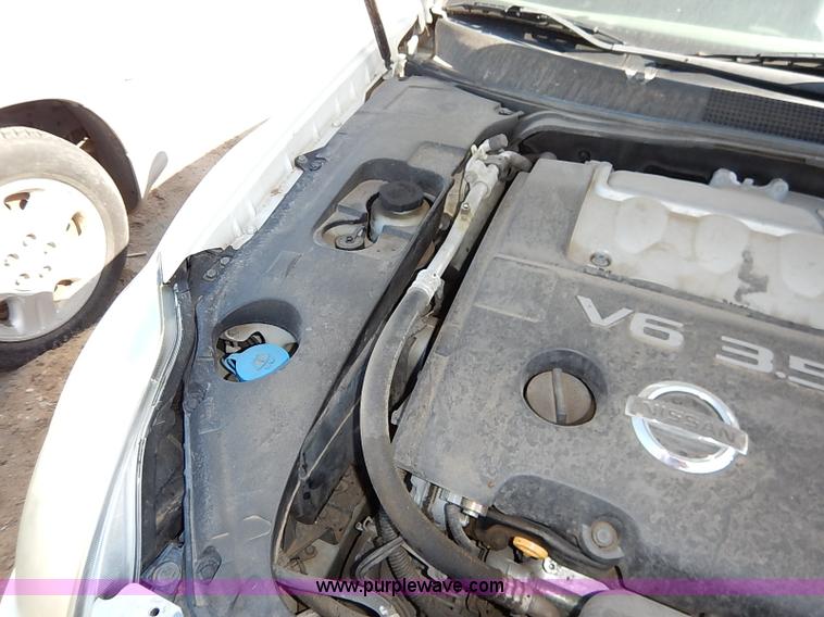 image for item I5364 2005 Nissan Maxima SL