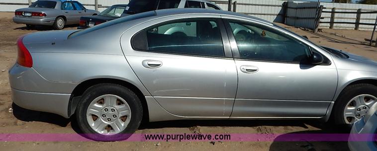 image for item I5365 2002 Dodge Intrepid SE