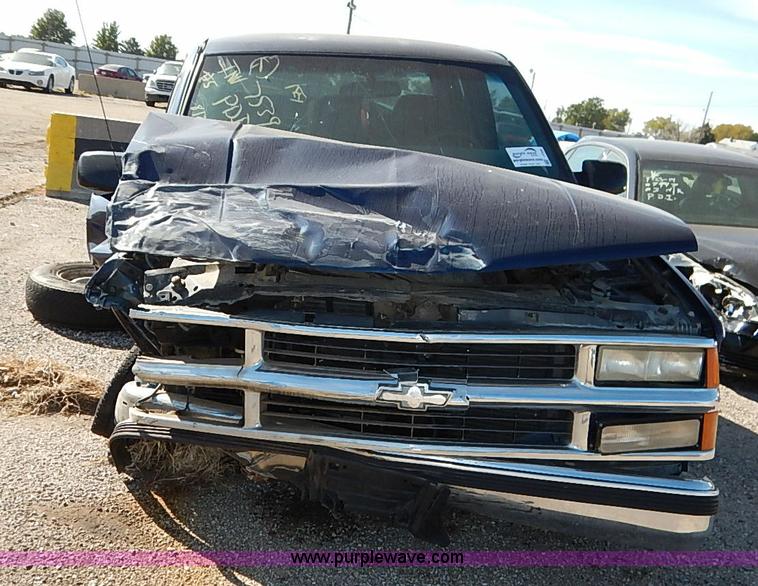 image for item I5366 1996 Chevrolet Silverado 1500 Ext. Cab pickup truck