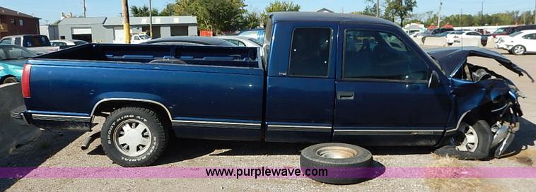 image for item I5366 1996 Chevrolet Silverado 1500 Ext. Cab pickup truck