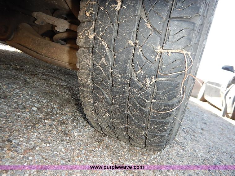 image for item I5366 1996 Chevrolet Silverado 1500 Ext. Cab pickup truck