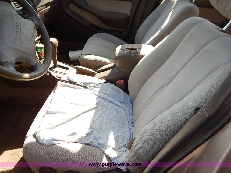 image for item I5368 1995 Toyota Camry LE