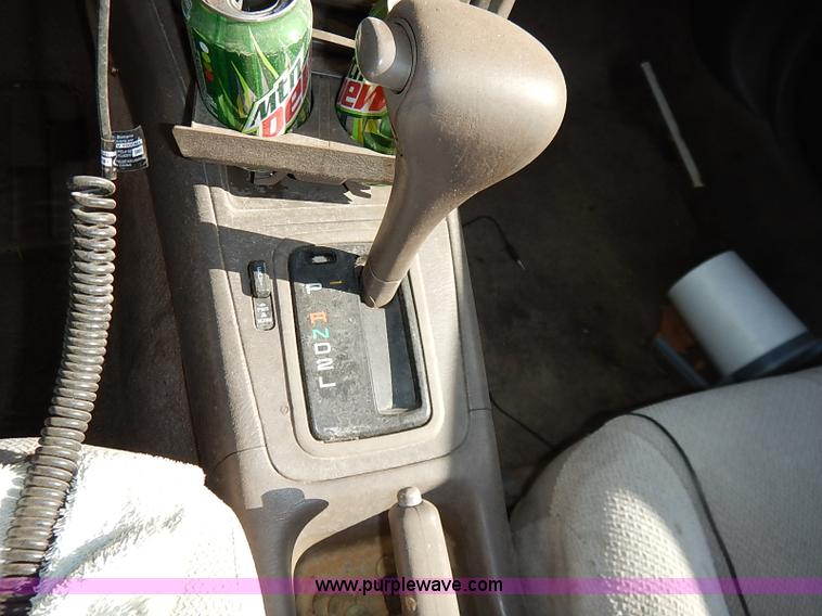 image for item I5368 1995 Toyota Camry LE