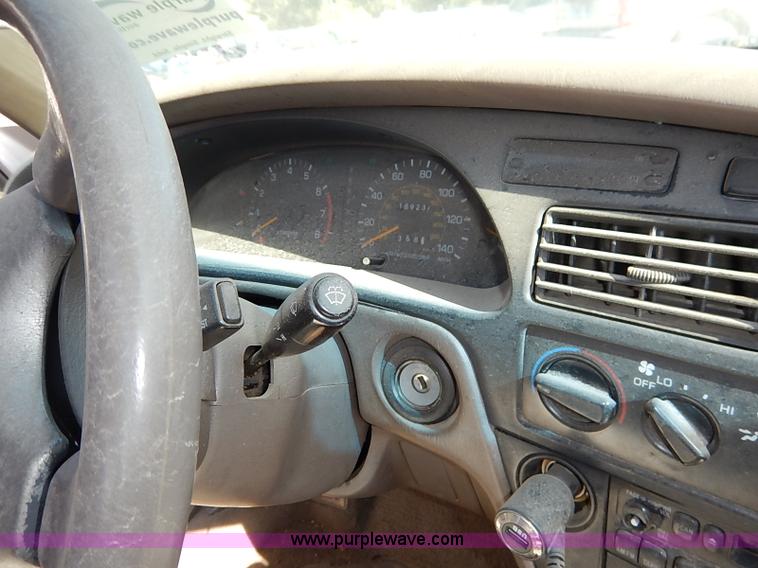 image for item I5368 1995 Toyota Camry LE