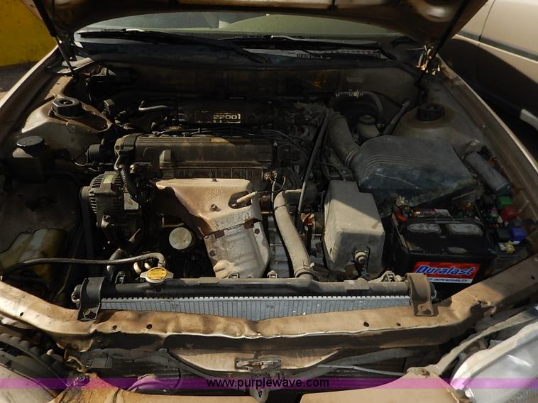 image for item I5368 1995 Toyota Camry LE