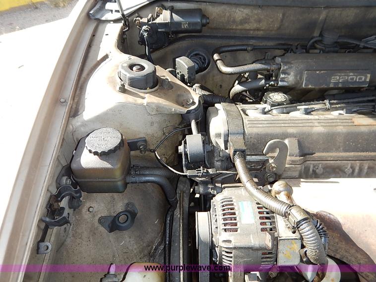 image for item I5368 1995 Toyota Camry LE