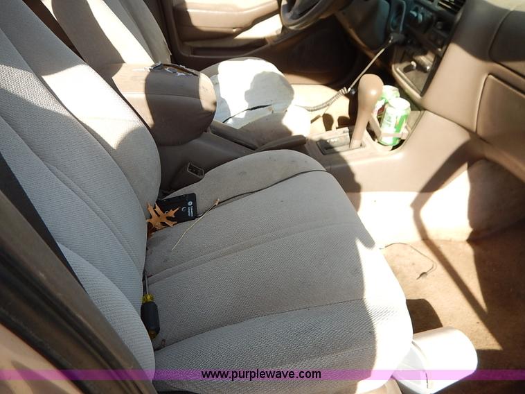 image for item I5368 1995 Toyota Camry LE