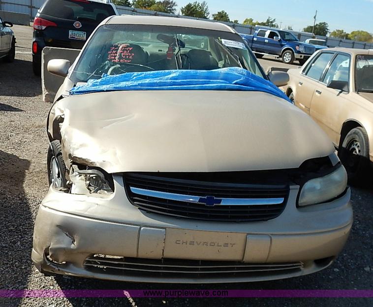 image for item I5369 2001 Chevrolet Malibu LS