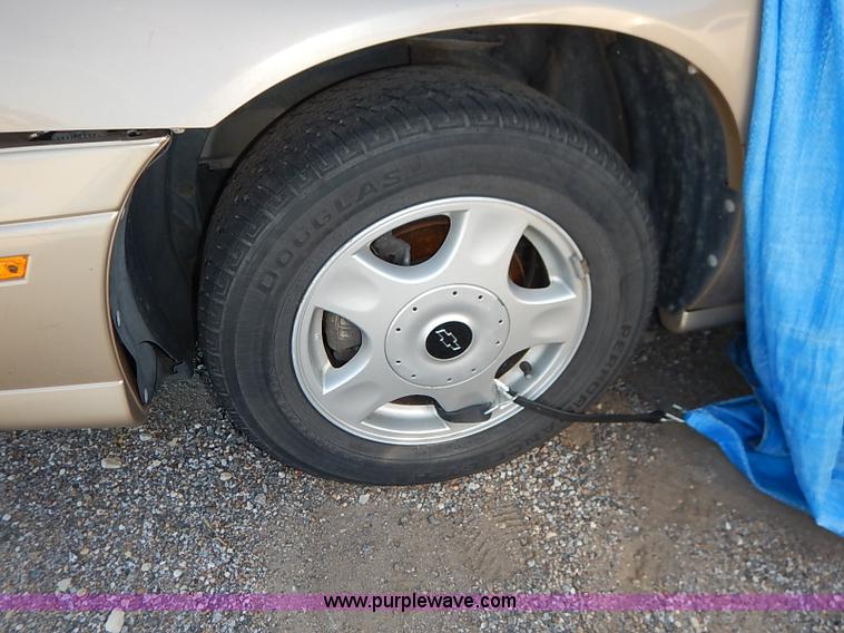 image for item I5369 2001 Chevrolet Malibu LS