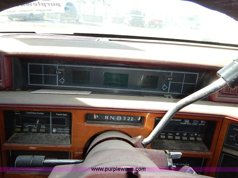 image for item I5371 1989 Cadillac DeVille Fleetwood