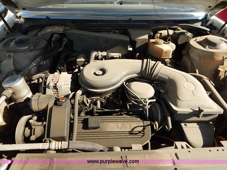 image for item I5371 1989 Cadillac DeVille Fleetwood