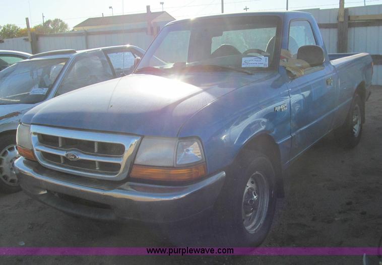 image for item I8698 1999 Ford Ranger XLT pickup truck