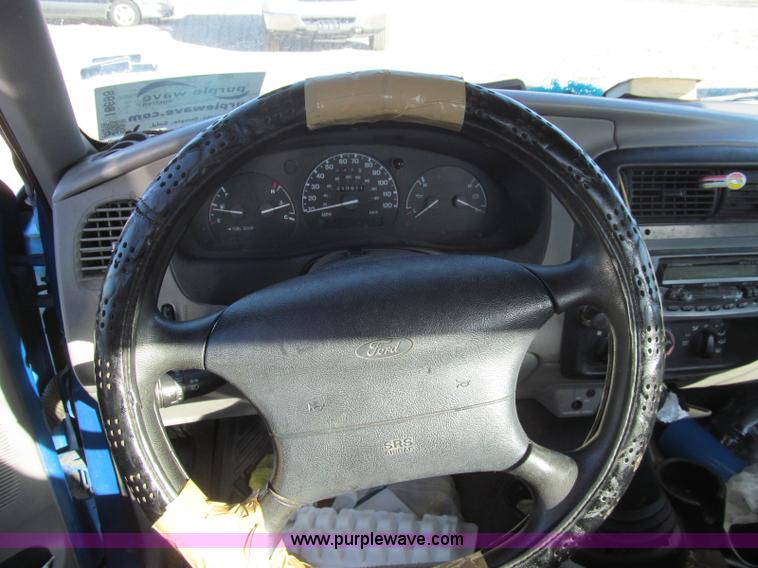 image for item I8698 1999 Ford Ranger XLT pickup truck