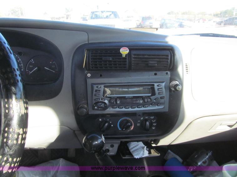 image for item I8698 1999 Ford Ranger XLT pickup truck