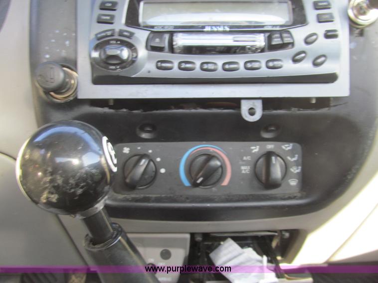 image for item I8698 1999 Ford Ranger XLT pickup truck