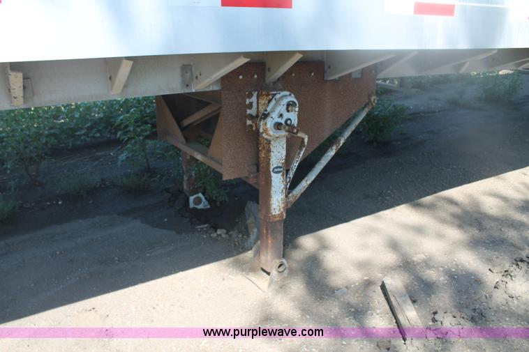 image for item E4299 1996 PMC feed trailer