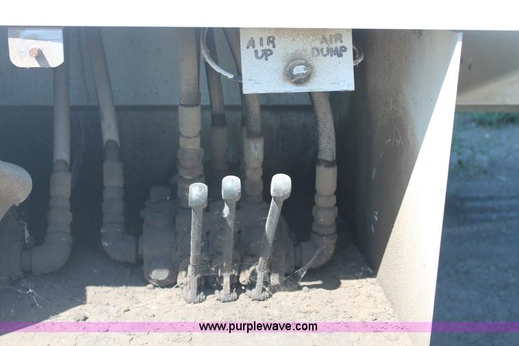 image for item E4299 1996 PMC feed trailer